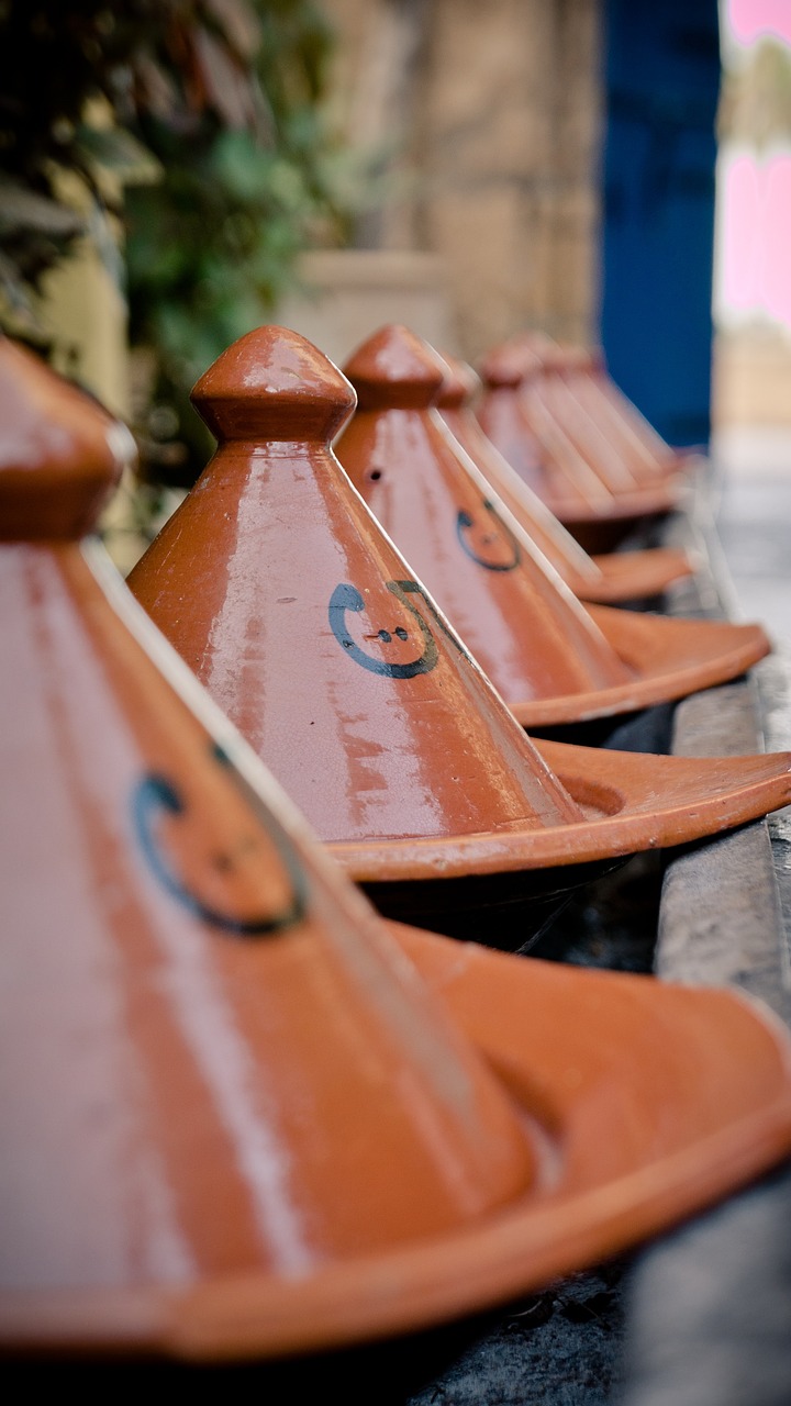 tajines, clay bowls, cookware